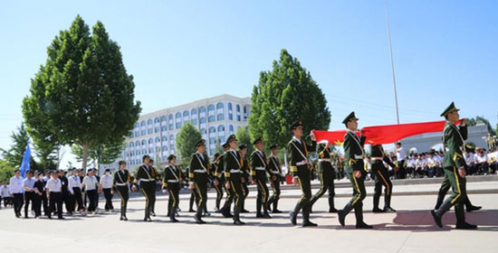 臨沂電力學校升旗儀仗隊 臨沂電力學校升旗儀仗隊