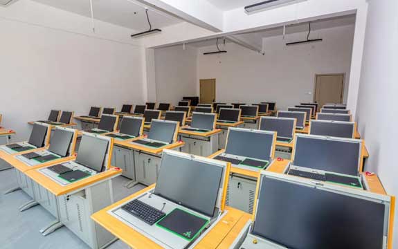 計(jì)算機(jī)網(wǎng)絡(luò)技術(shù)實(shí)驗(yàn)室