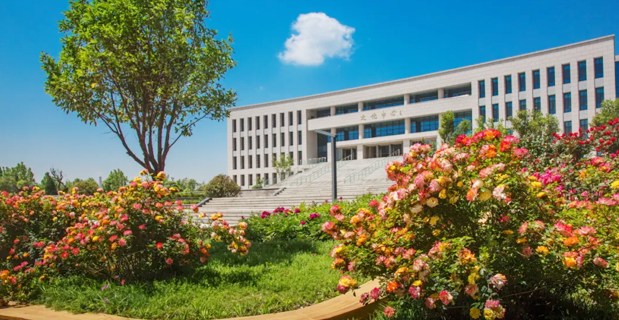 山東工業(yè)技師學(xué)院圖書館 山東工業(yè)技師學(xué)院圖書館