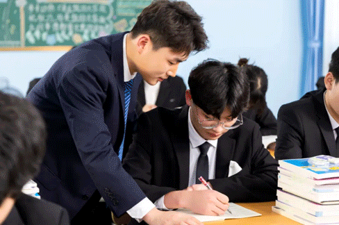 綜合高中部 綜合高中部