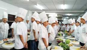 廚師班學(xué)員實(shí)訓(xùn)