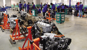 汽修實訓(xùn)中心