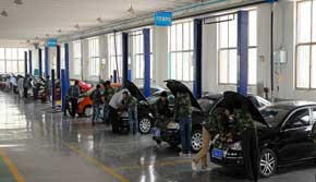 技師學(xué)院汽修實(shí)訓(xùn)基地