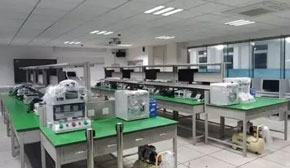 計(jì)算機(jī)組裝與維修實(shí)訓(xùn)室